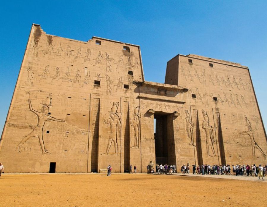 Edfu and Kom Ombo Day Tour with Luxor Transfer